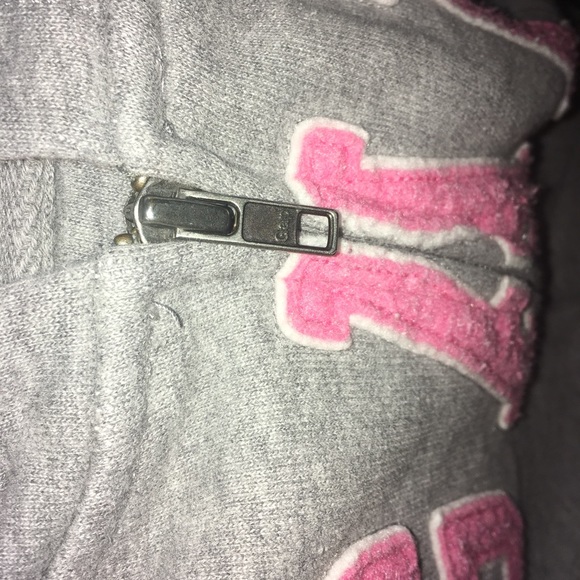 Gap Hoodie (Unisex)🛍 - Picture 4 of 7